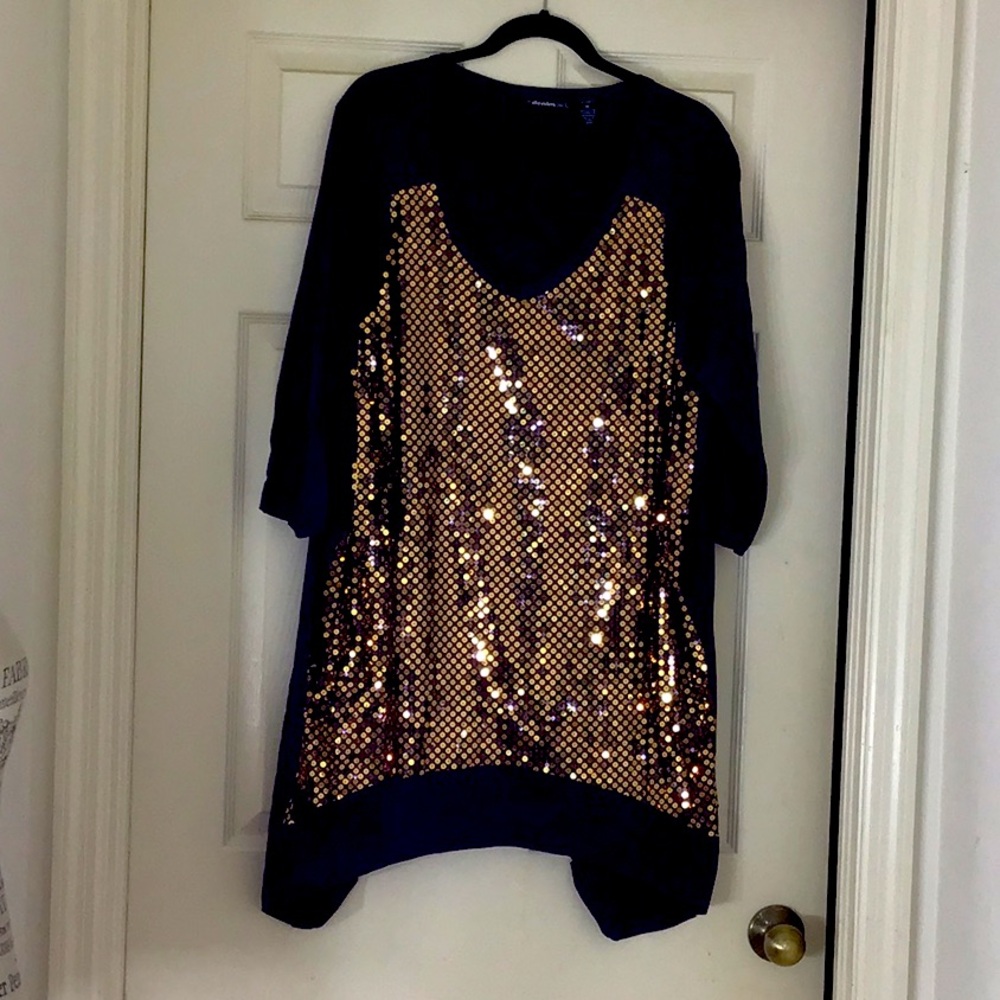 Plus size 1X. Dark brown with gold sequins,  very sparkly. 35” in length.